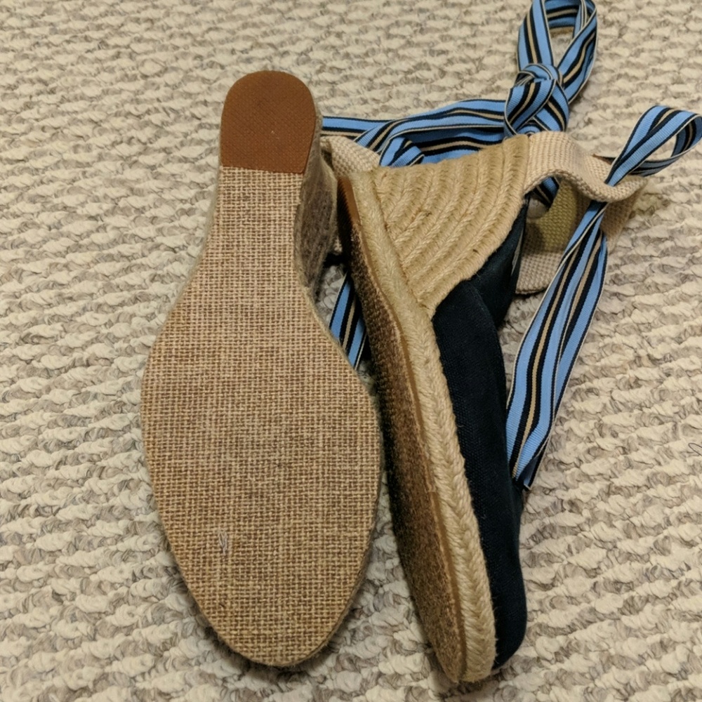 Espadrilles!  Super cute.  Worn once - Picture 2 of 2
